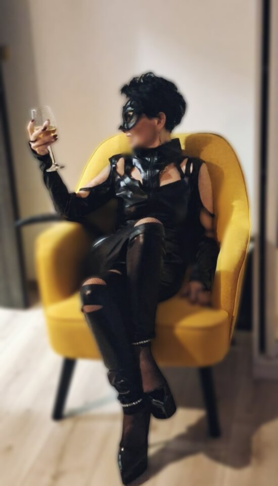 Polish_20251124_195838289.jpg - Rosaviktor