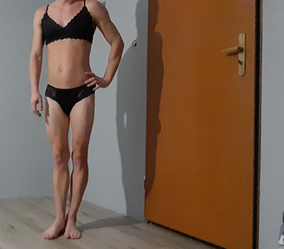 1000009902.jpg - MoniaTransCD