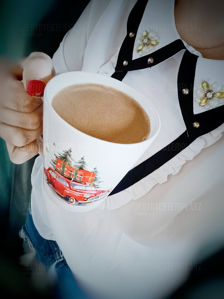 Ktoś chce kawusi❓🫴☕ - Jedynyegzemplarz