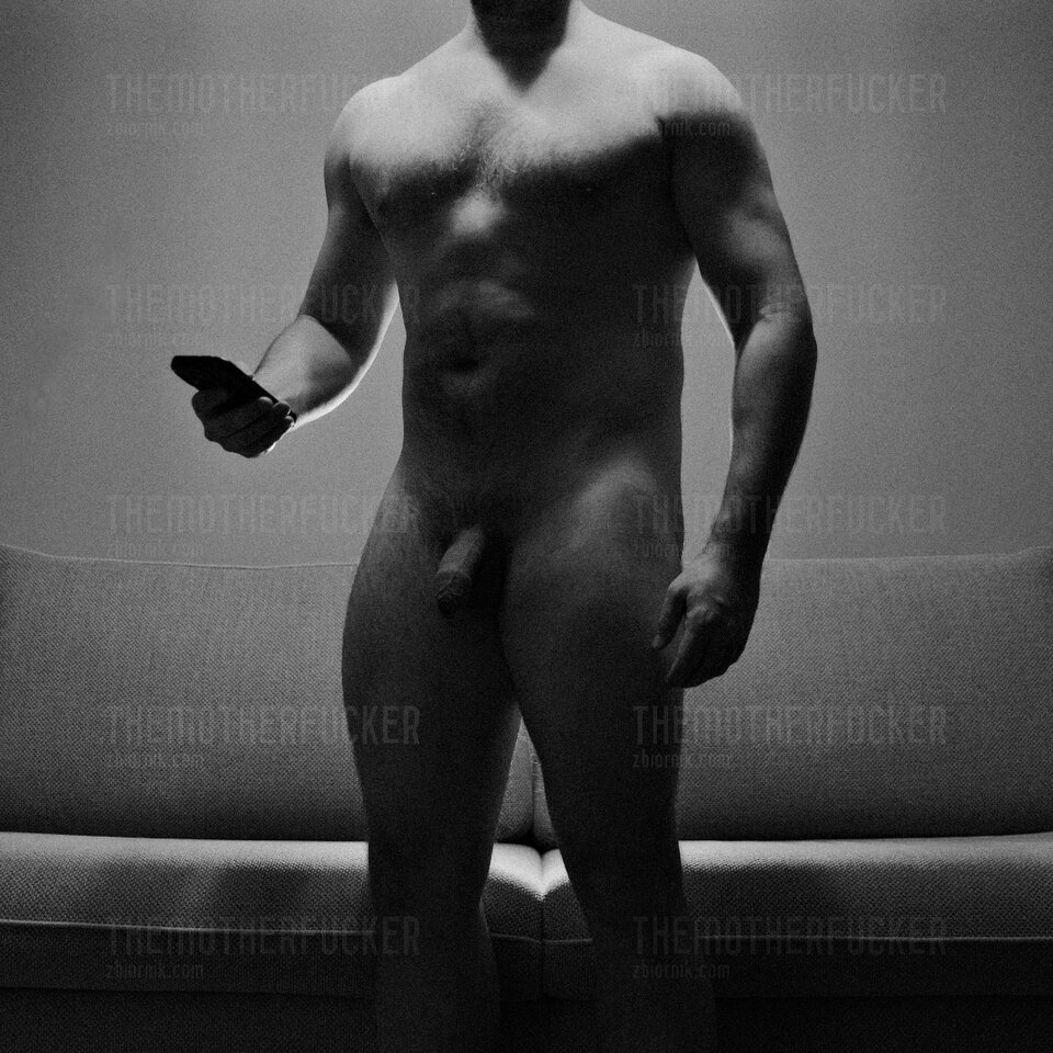 sylwetka_20251126.jpg - TheMotherfucker