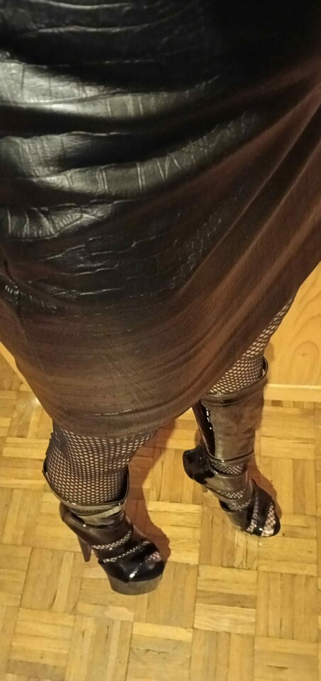 sucza sekretarka.jpg - SukazPanem48