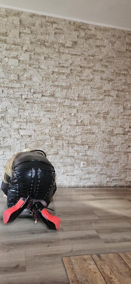 Messenger_creation_36BB5055-19BD-4C55-B8D9-69265D675364.jpeg - sylwiabdsm