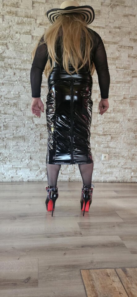 Messenger_creation_BAA101EF-881B-4A46-AC8F-F4B2D4A99283.jpeg - sylwiabdsm