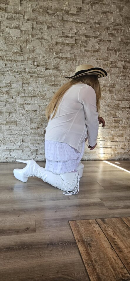 Messenger_creation_6A26B06A-1EA2-4CCF-80D6-17B100FFA7A8.jpeg - sylwiabdsm