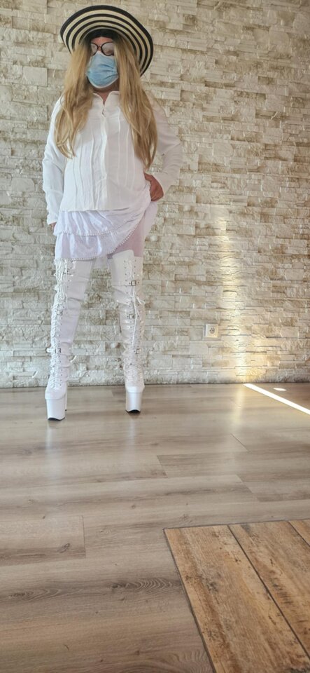 Messenger_creation_48E5650F-7D29-4E12-9985-3DFA28785375.jpeg - sylwiabdsm