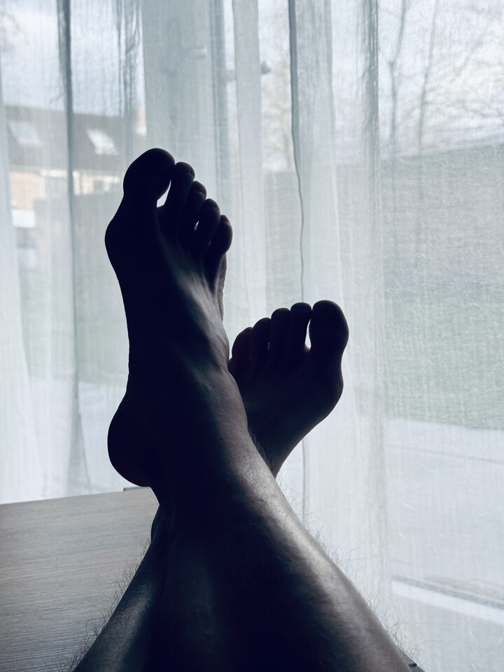 🦶🏻 - JedenBuh