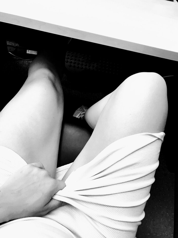 W pracy a w głowie jedno 🤤😈 - mannam23