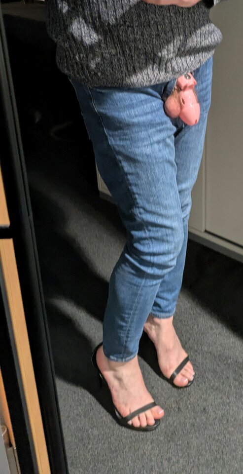 PXL_20251201_153239996_m.jpg - marketatv