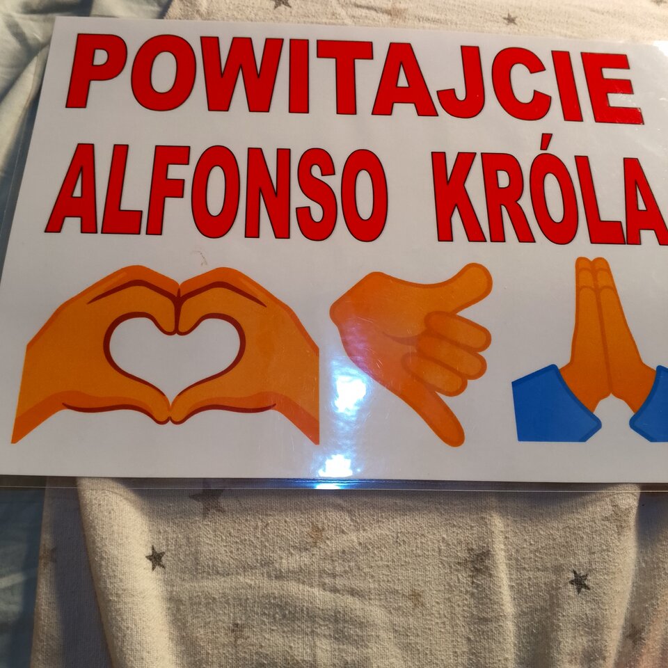 IMG_20251202_040731_615.jpg - Sweet_Queen