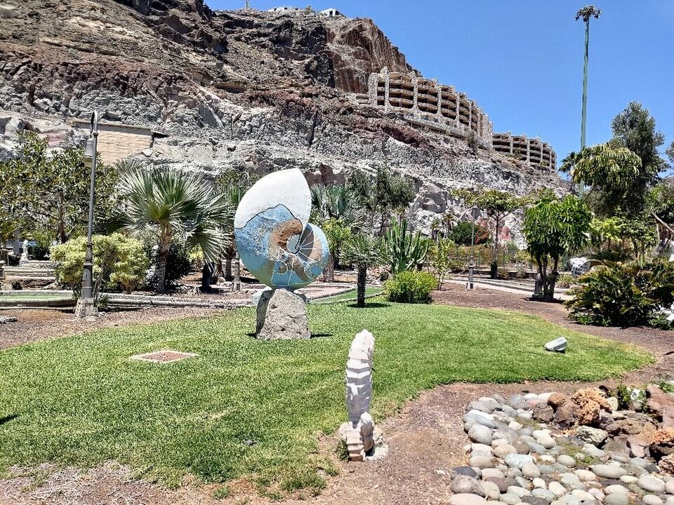 caption.jpg - Robson866