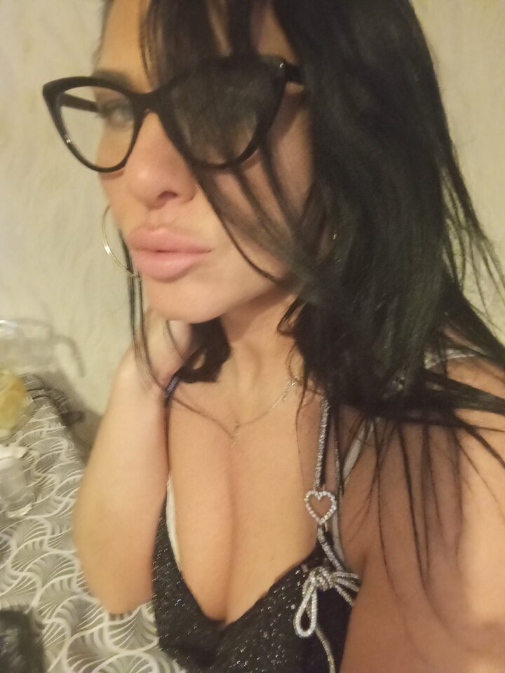 1000034421.jpg - m2022