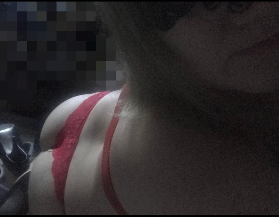 Ona2 - FajnyMisio3737