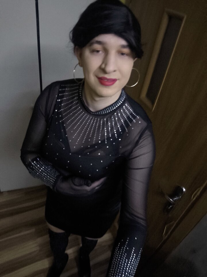 1000016287.jpg - Adriennecross
