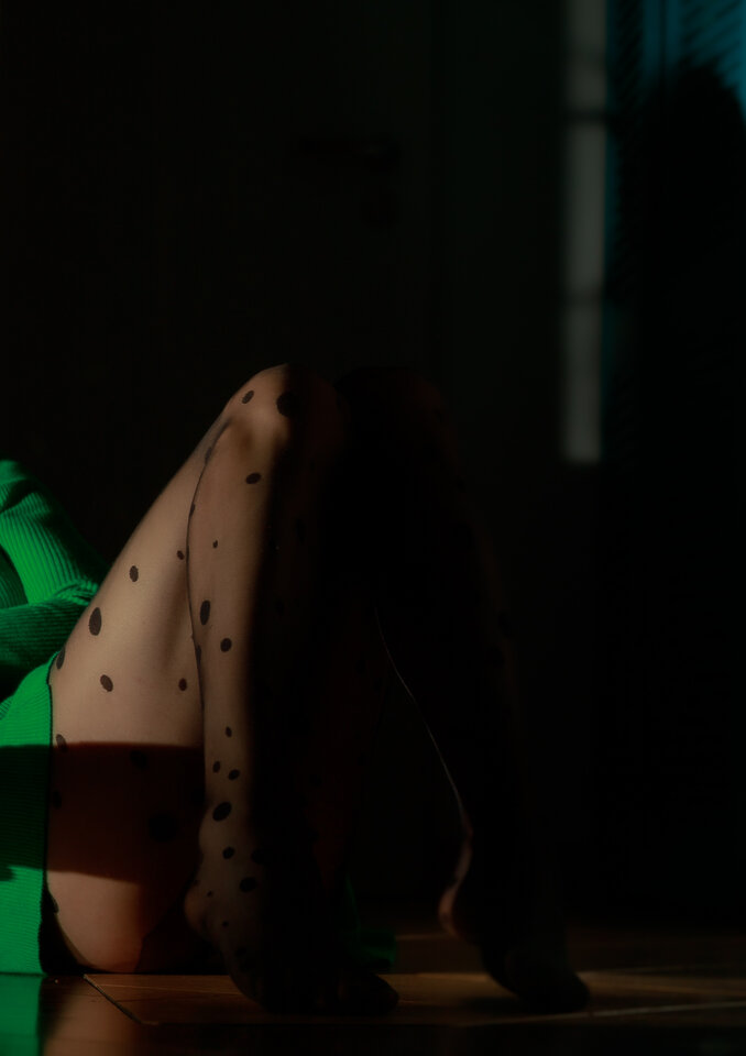 alone 2.jpg - szpilki_rajstopy