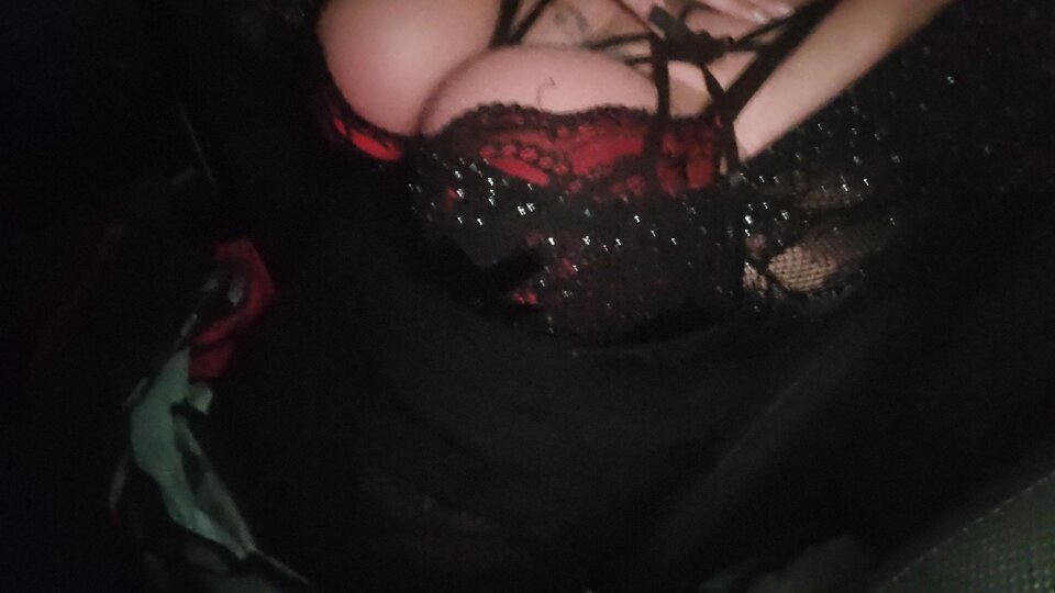 1000150794.jpg - paulstarkface