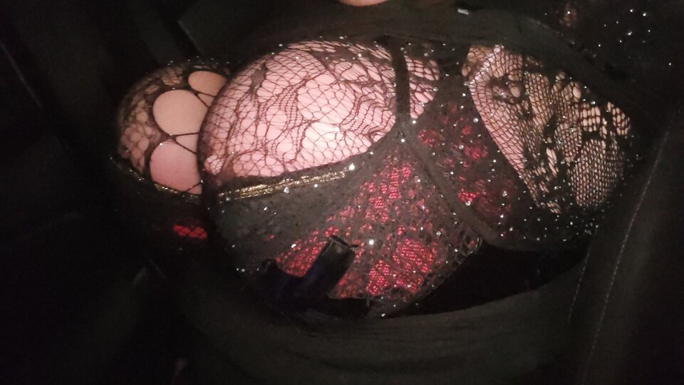 1000150750.jpg - paulstarkface