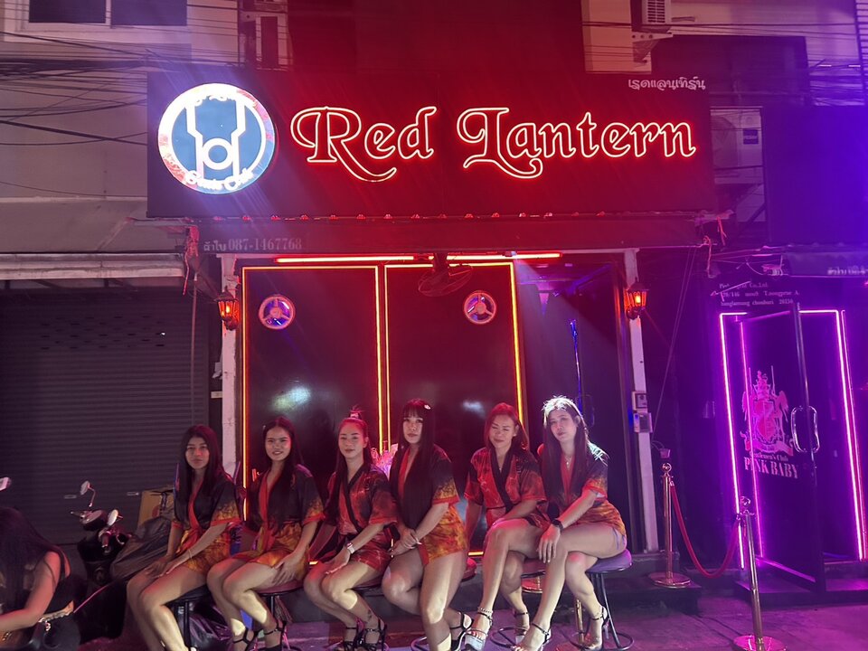 Polski gogo w Pattaya Tajlandia - Thaiapple