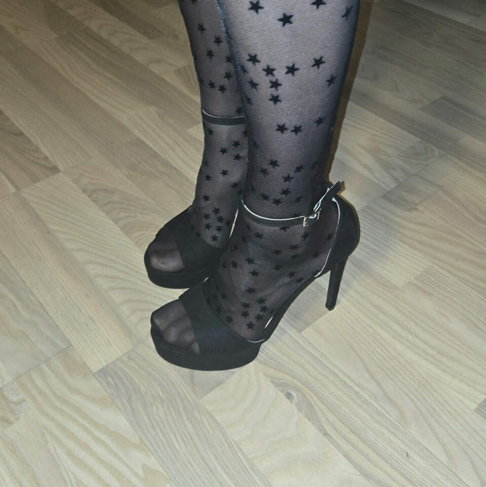 1000035630.jpg - SheAndHePol