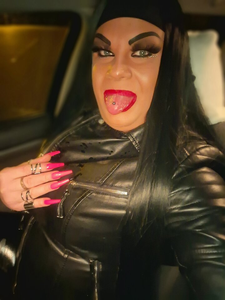 20251115_223426.jpg - RoksanaiNikol