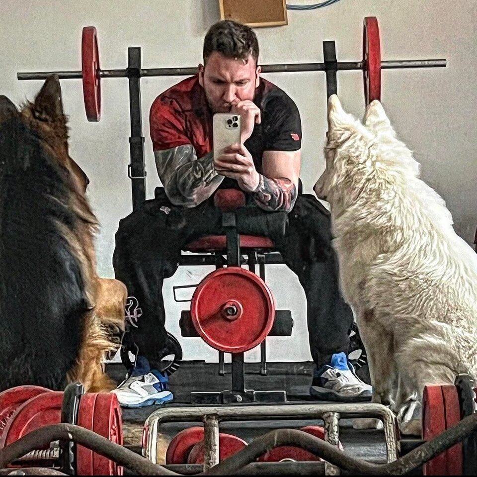 FB_IMG_1763847834460.jpg - Horus009