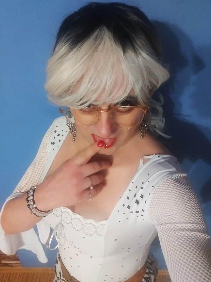 4 (1).jpg - NatalieMelody