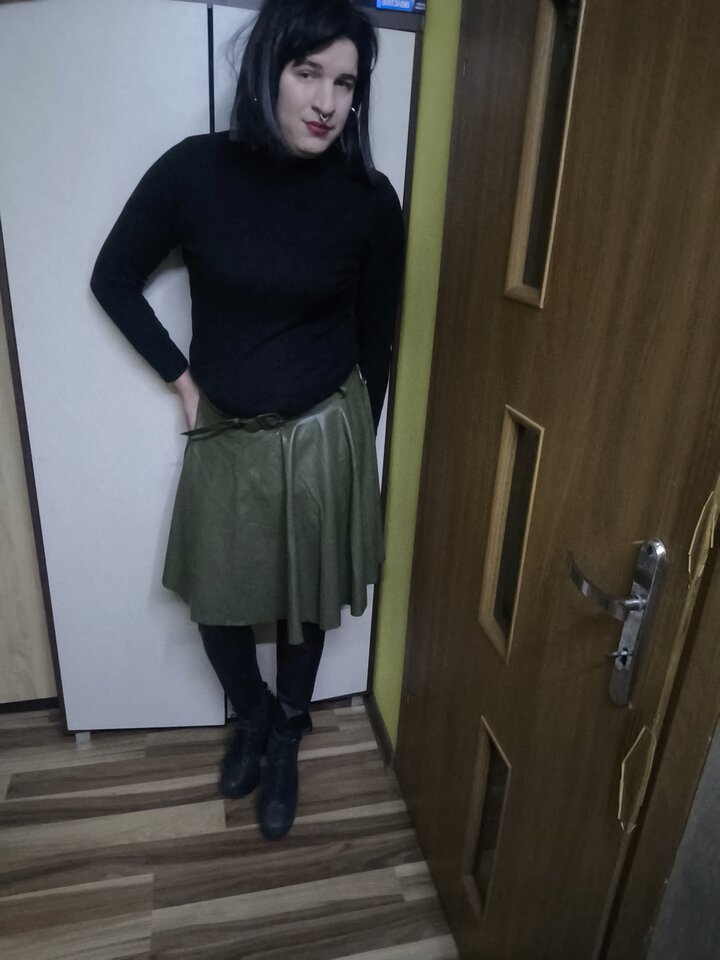 1000017214.jpg - Adriennecross
