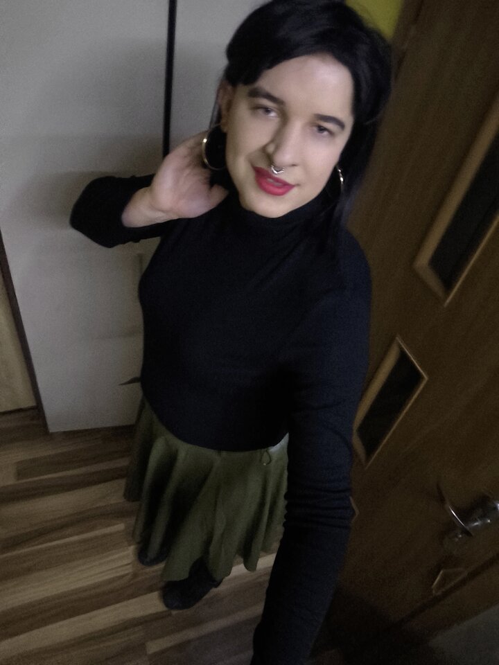 1000017221.jpg - Adriennecross
