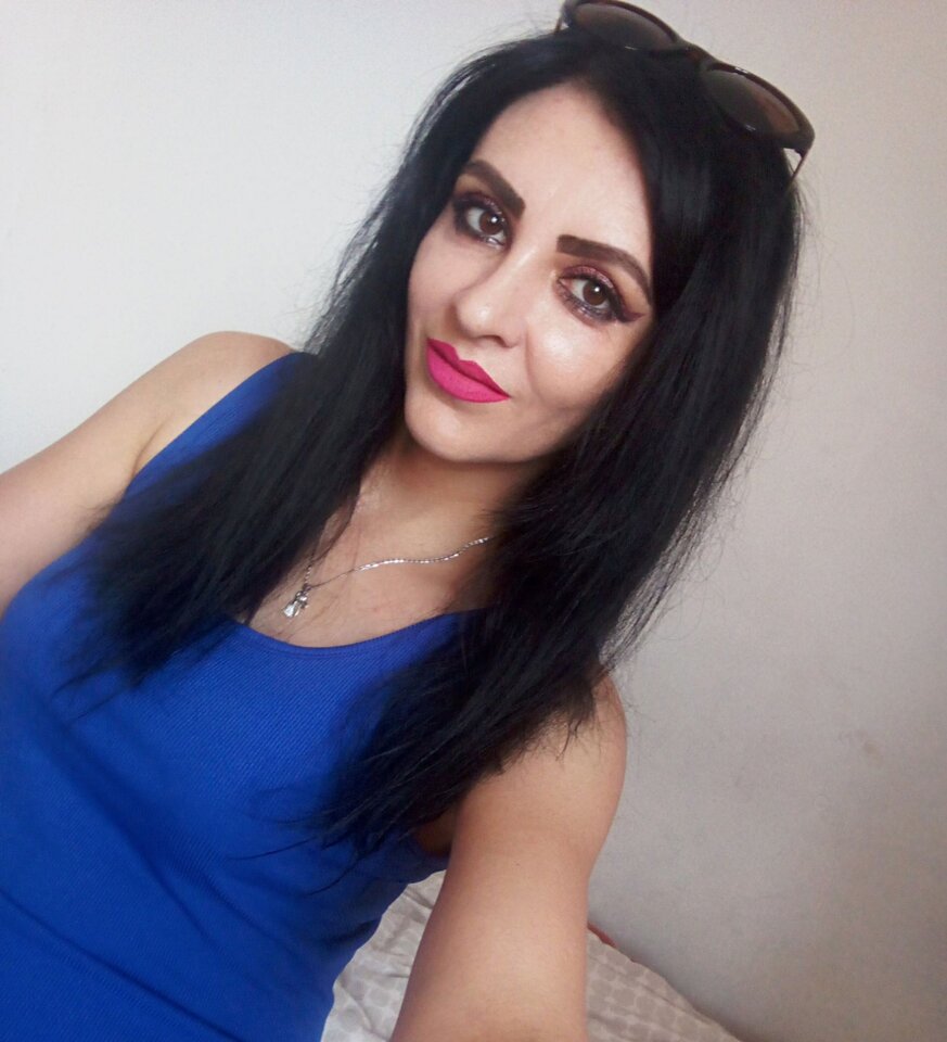 IMG-cb4837ab8cd9c3a64480d3cf022aa154-V.jpg - Starscouples