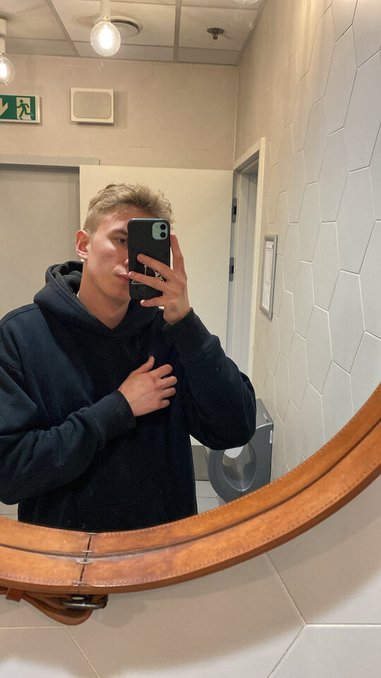 37BA2E03-23CB-4F93-AA6D-6CBF97B9F7EF.jpeg - twardafajka