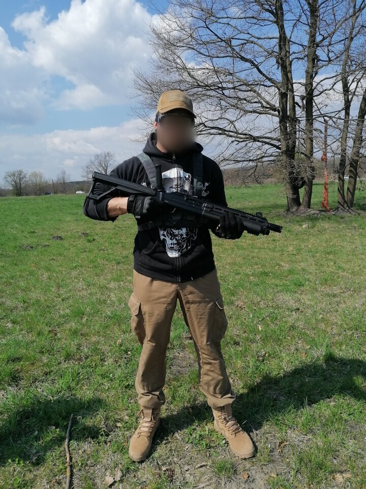 Point Blur_Dec262025_204522.jpg - LukaszV40