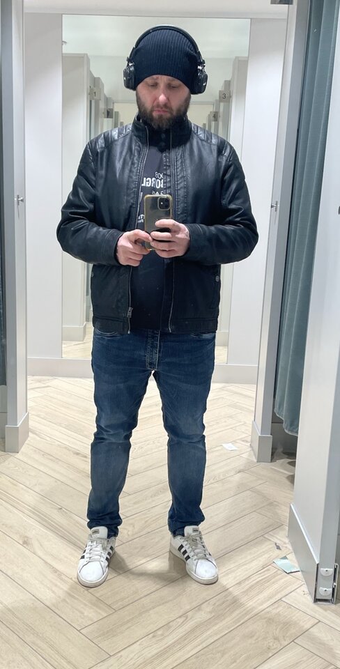 IMG_20251226_231247.jpg - HenryLloyd3