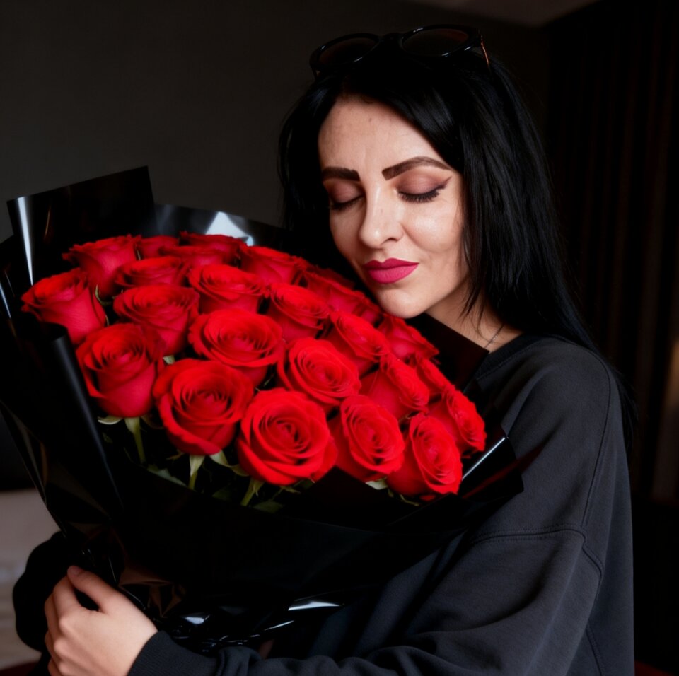 IMG-69b29912f3eaf9c12caf16341ebaddf3-V.jpg - Starscouples