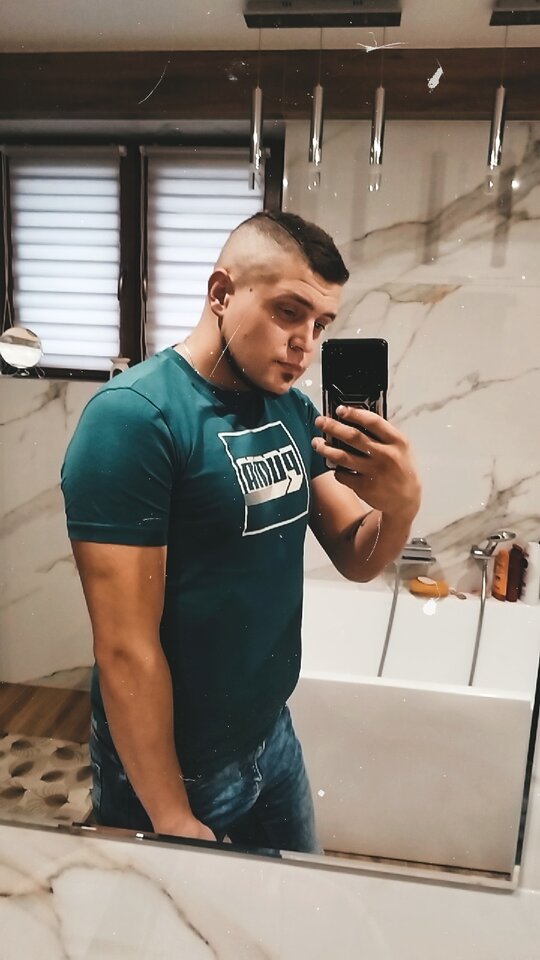 Snapchat-463449171.jpg - Chrissxx1996