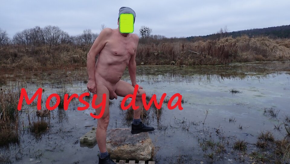 Nad wodą. Suche morsowanie. 26 grudzień 2025. - Morsy_dwa