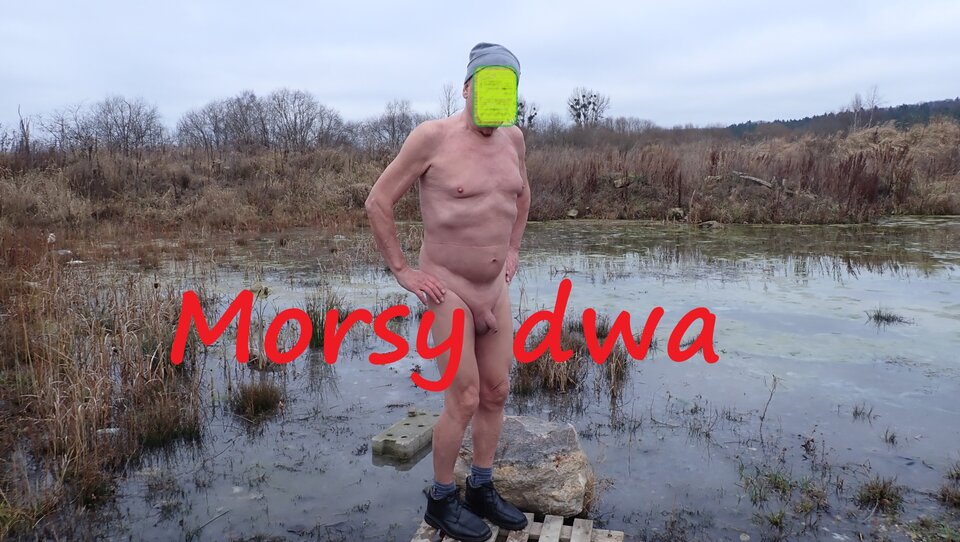 Nad wodą. Suche morsowanie. 26 grudzień 2025. - Morsy_dwa