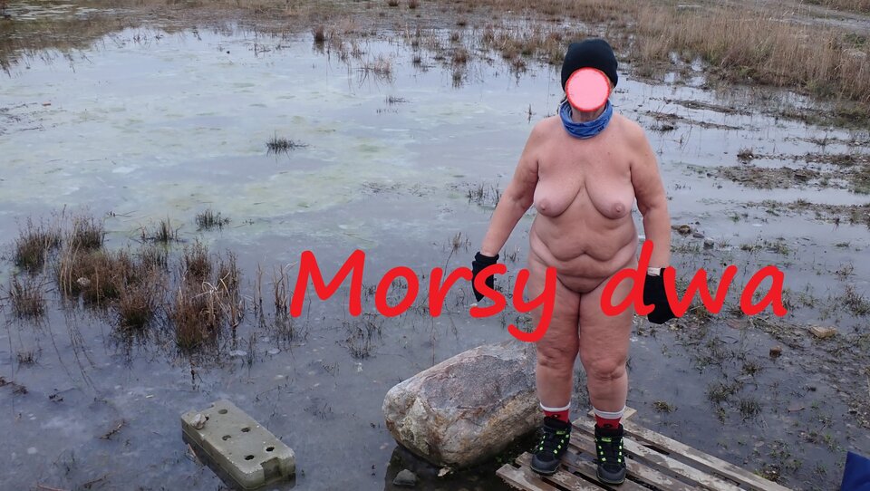 Nad wodą. Suche morsowanie. 26 grudzień 2025. - Morsy_dwa