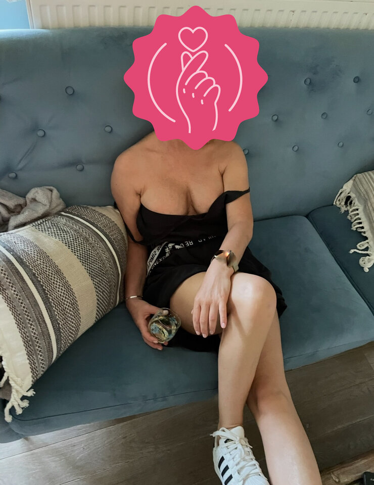 CB861B2D-1BCD-466A-923E-5D8671754AF9.jpeg - SwingersBeautyWawa