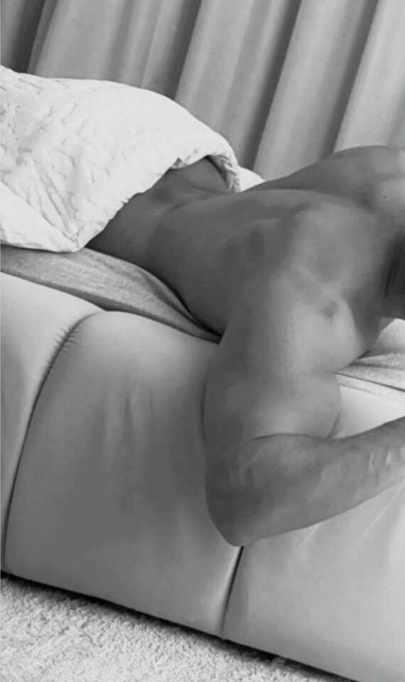 ja bed.jpg - Thrillman