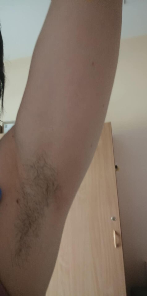 Rx_I7axu.jpg - hairyANDhairy