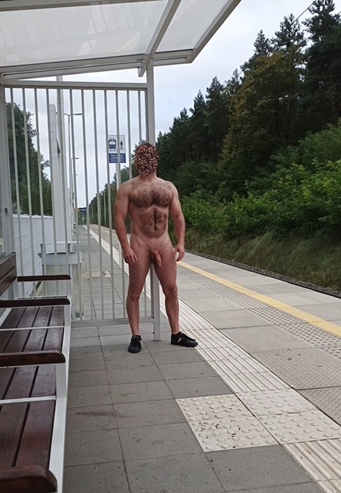 sta_3.jpg - PublicPlaces