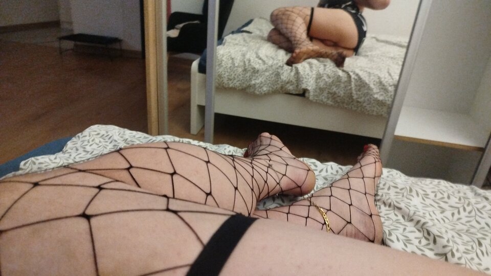 1000011632.jpg - TranCdfeet