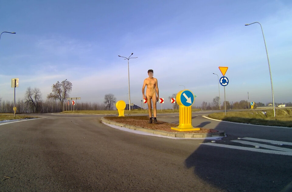 JĘDRZEJÓW - Rondo 20260106_0922.mp4_snapshot_01.48.059.jpg - Krzysztof_cfnm