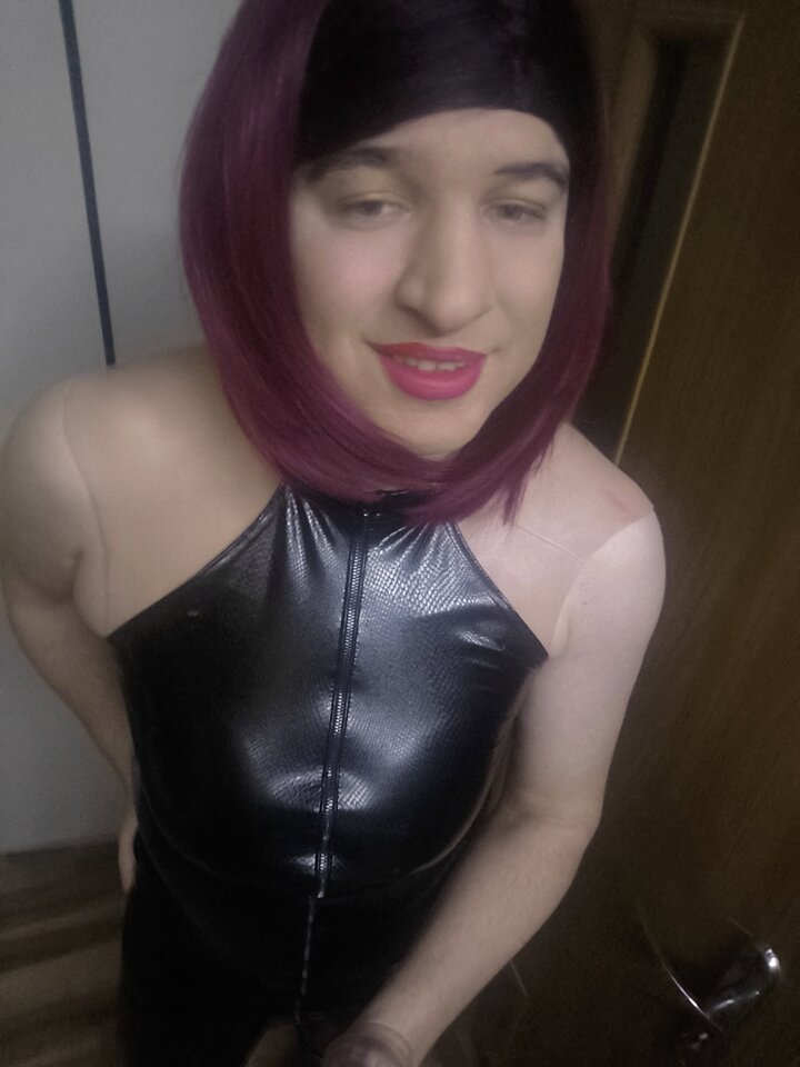 1000018236.jpg - Adriennecross