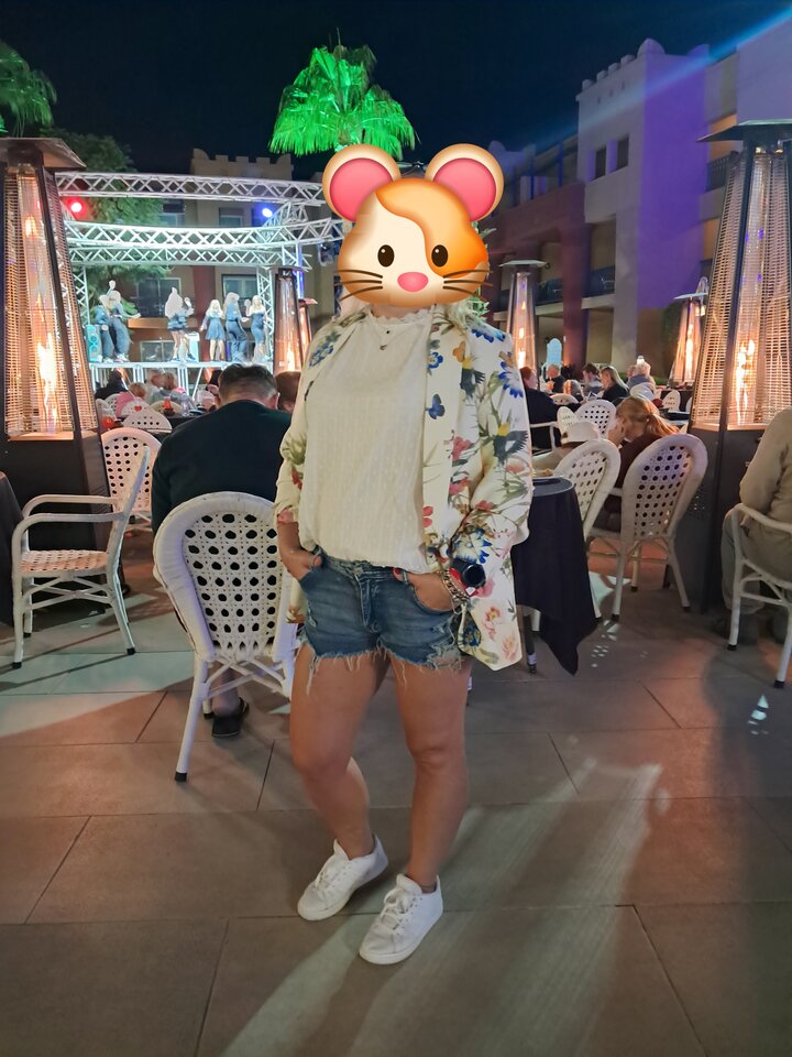 1000055835.jpg - Parka105