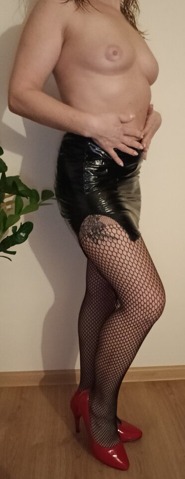 1000006202.jpg - Mala46czarna