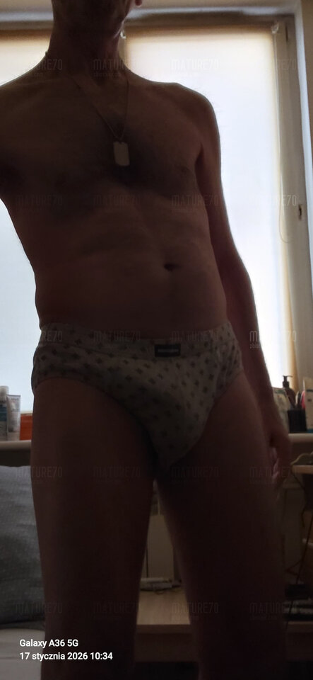 1000007120.jpg - Mature70