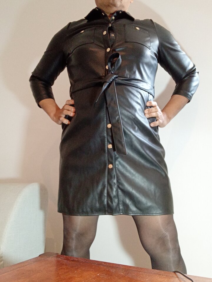 1000110824.jpg - lickemydick