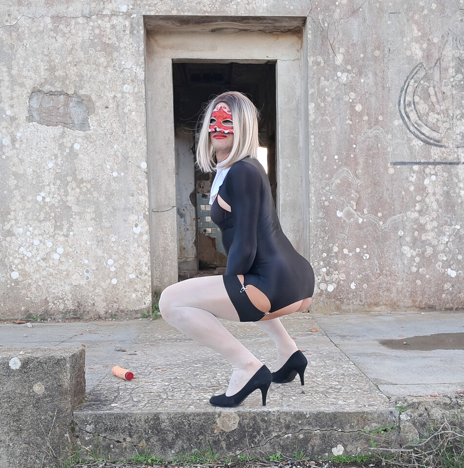 20251108_162449.jpg - Laure