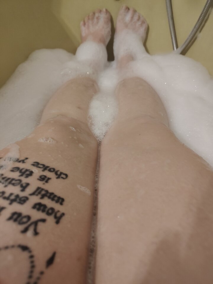 1000010096.jpg - SukaPiss