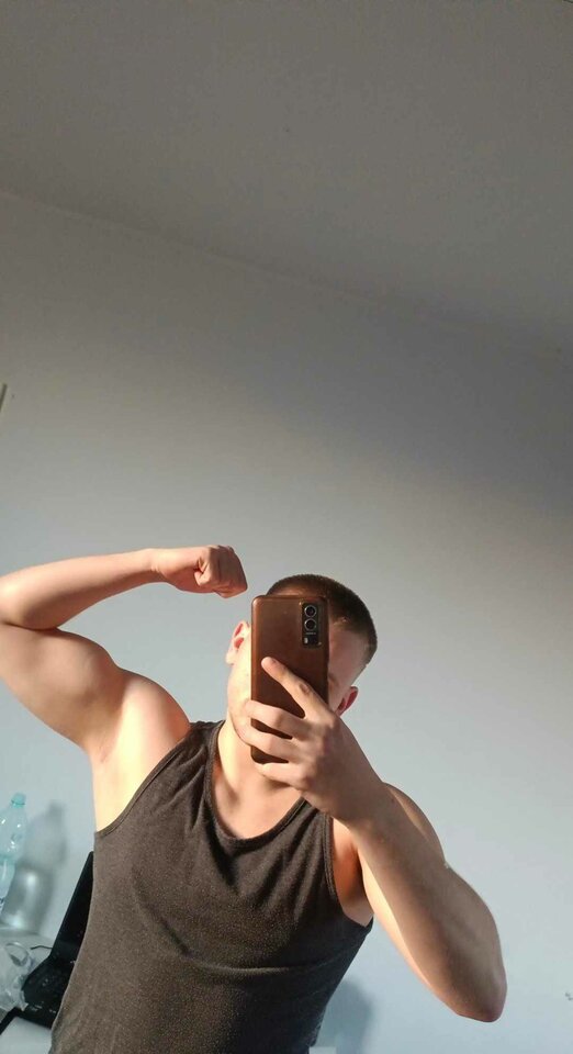 1000000245.jpg - Dom1812